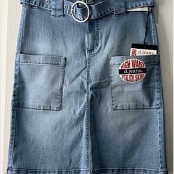 Light Denim Skirt, Size Medium
