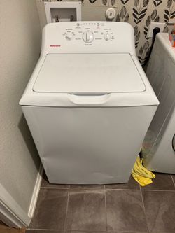 Washer - Hotpoint top loading washer w/ agitator