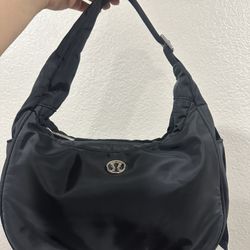 Lululemon City Essentials Shoulder Bag