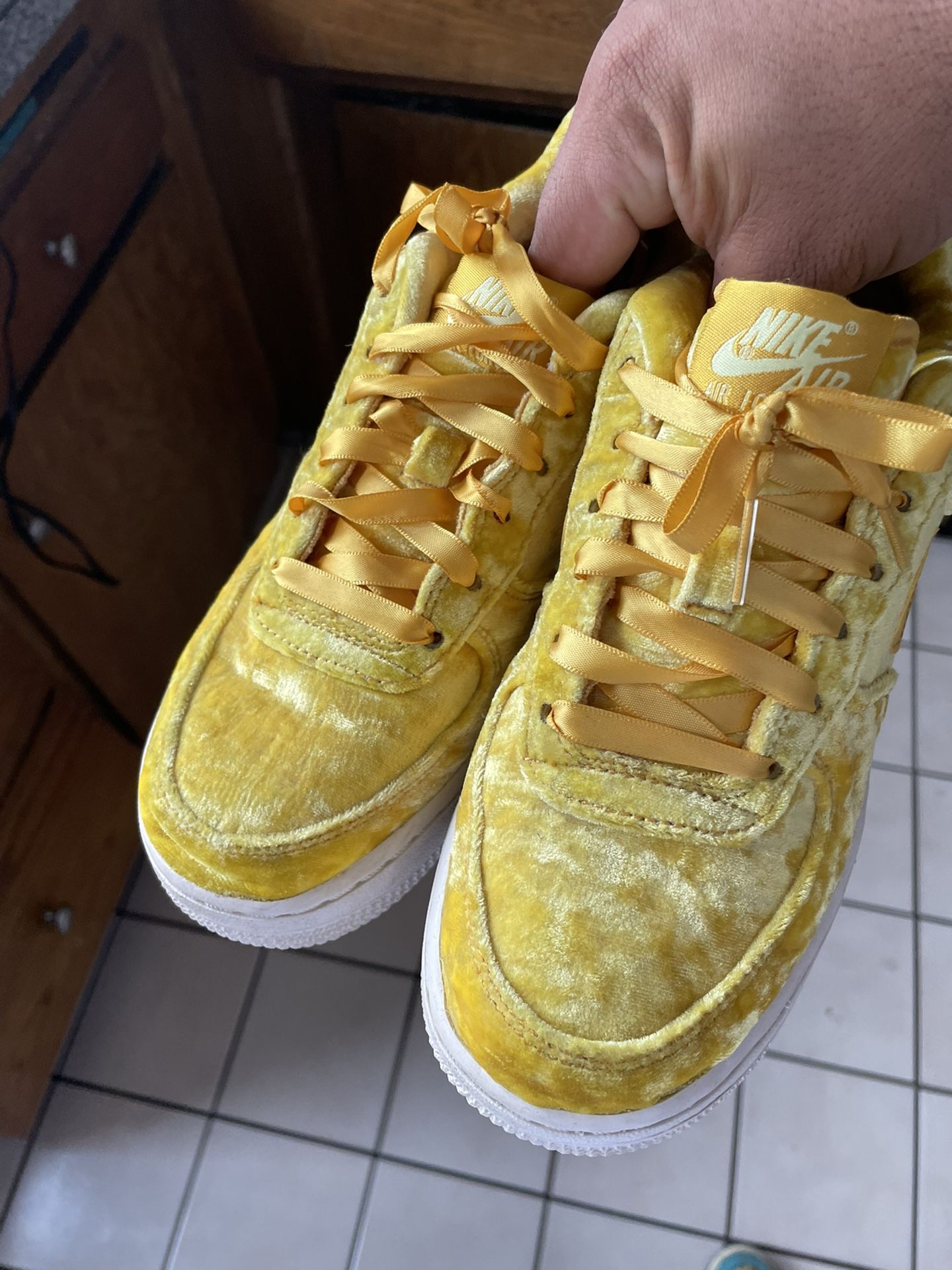 Af1 Size 4y Or 5.5 Women