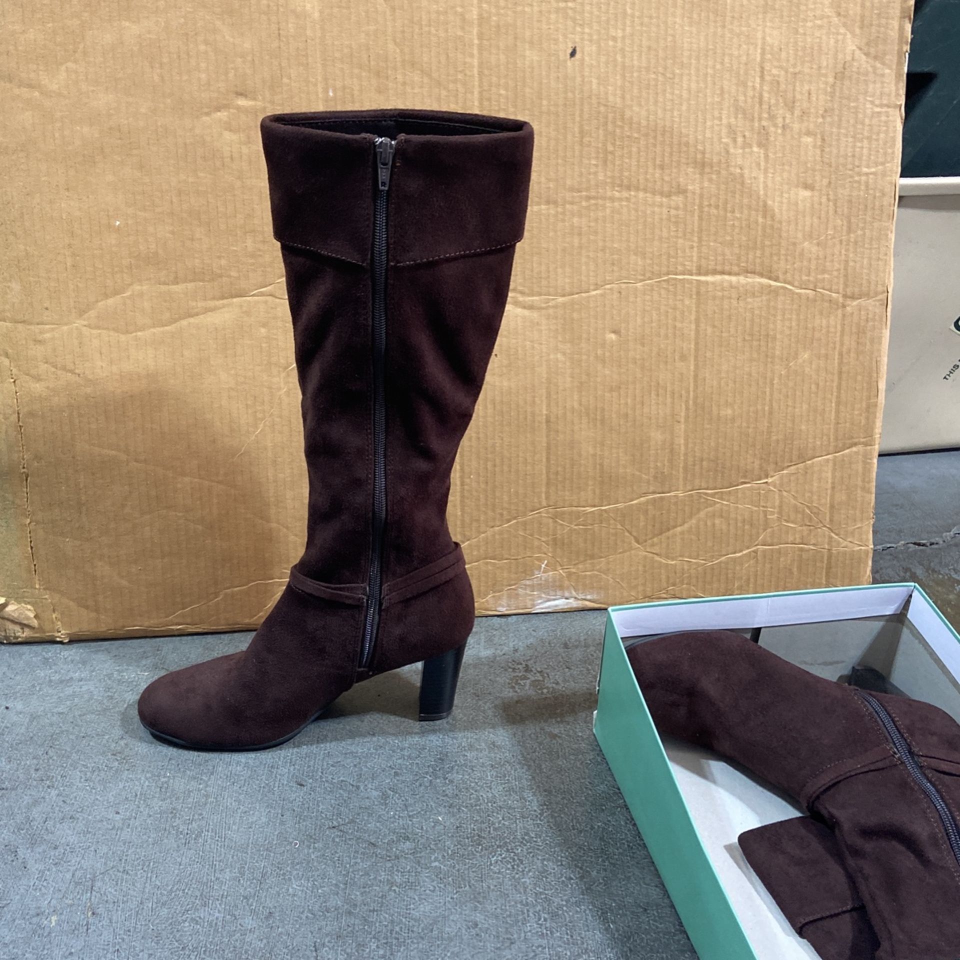 Women’s Knee High Suede Boots