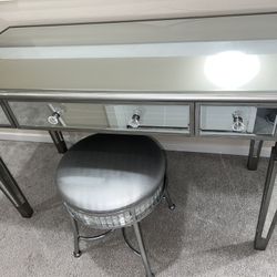 Beautiful Mirrored Vanity Make Up Table Or Desk With Stool