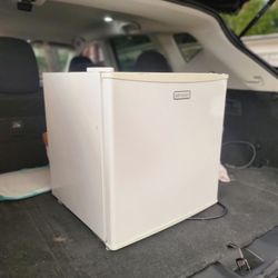 Mini Refrigerator Practically new