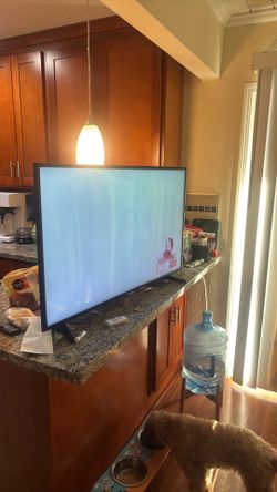 Samsung UN43NU6900  43-inch 4K UHD Smart TV