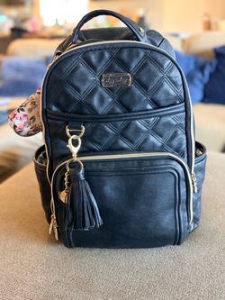 Itzy Ritzy Boss Plus Diaper Bag w/ 19 Pockets in Mystic Black