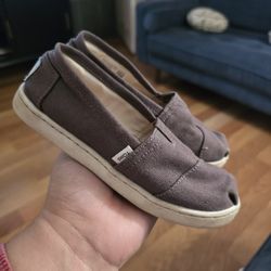 TOMS Flats Size 12 