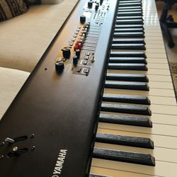 Yamaha YC 88/Organ Stage Keyboard (Like New!)