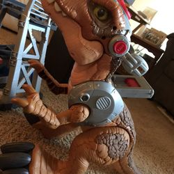 Jurassic World T-Rex & Play Set