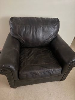 Single couch