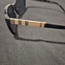 Burberry Sunglasses for Sale in Indianapolis, IN - OfferUp