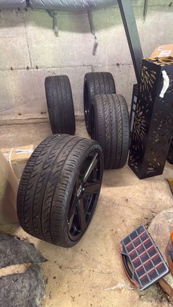 Pirelli 19x20 “ wheels and tires