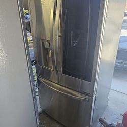 2018 LG Instaview Refrigerator FREE LOCAL DELIVERY 
