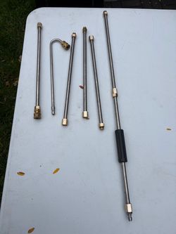 Pressure washer extension gutter cleaner