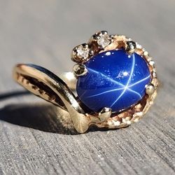 14K Yellow Gold 1.52ctw. Star Sapphire & Diamond Cluster Ring