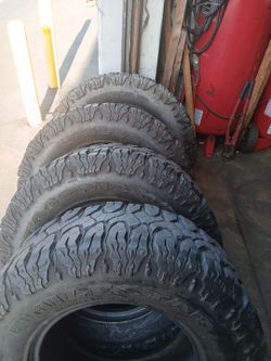 LT 285 70 17 set