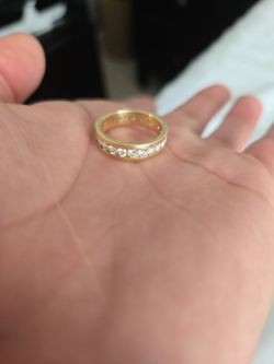 18K w/ Lab Diamonds Size 7 ring