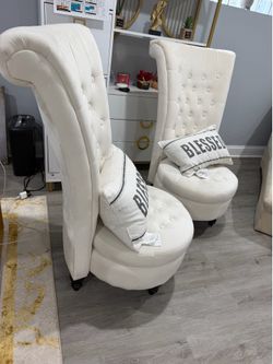 Accent Chairs with pillows