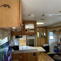 2004 Newmar Kountry Class A RV