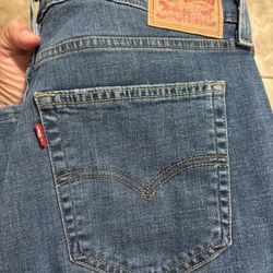 Women’s Levi’s Flare Size 32 