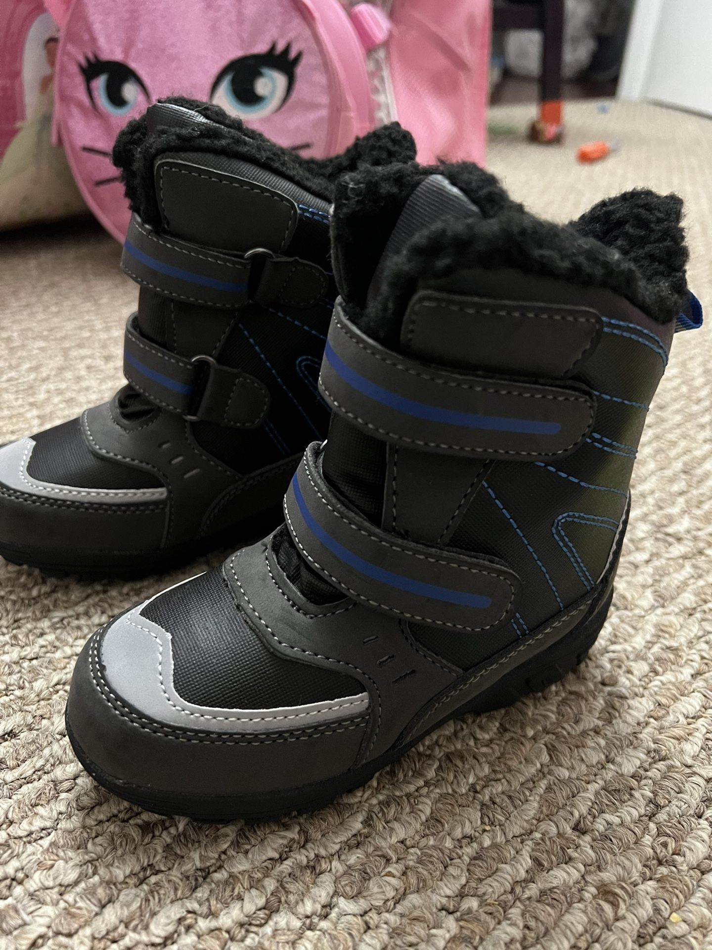 New Snow Boots -Kids size 9