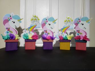 Unicorn party table centerpieces
