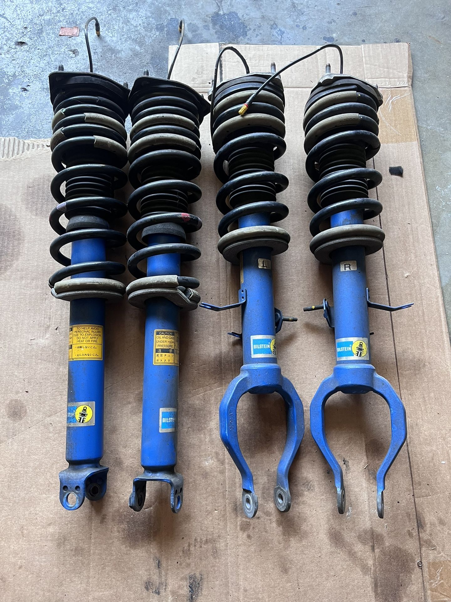 Nissan GTR OEM Struts/Coilover Suspension