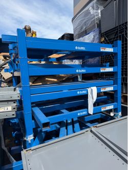Global industrial shelving