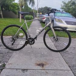 Trek Fx4