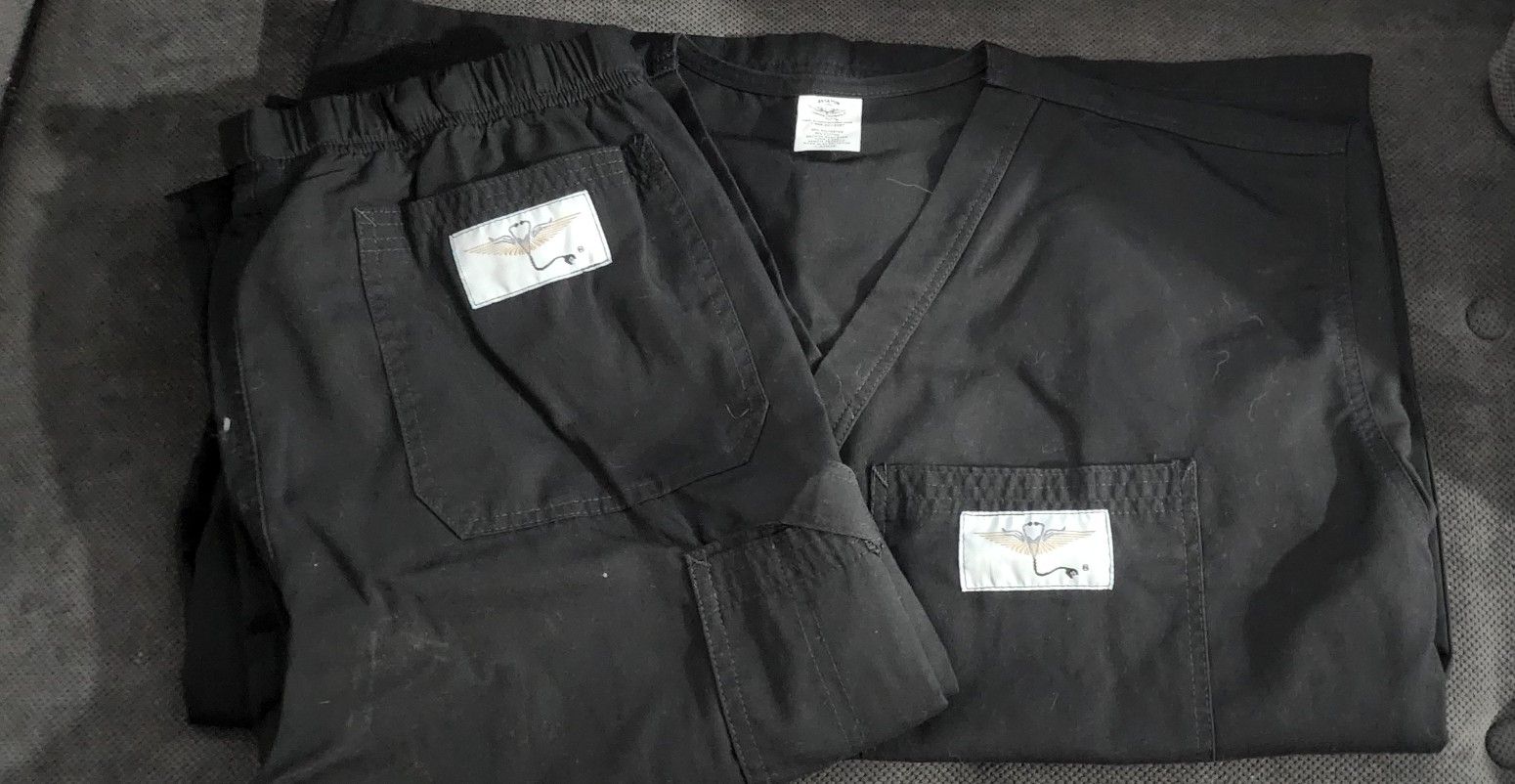 Aviator Black Men's Scrub Set L Top/S Pants for Sale in Anaheim, CA