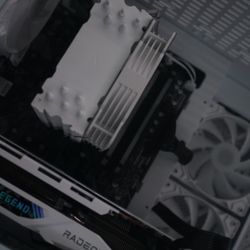 High End Gaming PC All White Computer 7800 XT and AMd 5800X