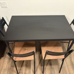 Kitchen Table And Chairs 