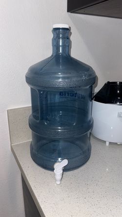Small size water jug with spout