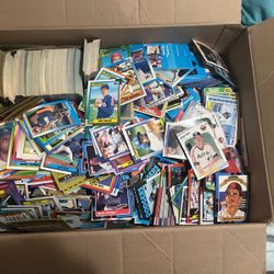 Box Of Baseball Cards (not One Dollar Send Me Message Of Your Offers)