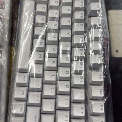 Alienware Pro 75% Wireless Mechanical Gaming Keyboard with RGB back lighting lunar light   Used  Out of box   $100