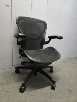Herman miller aeron size C fully Ergonomic task chair