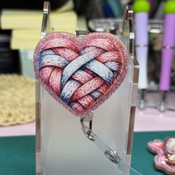 Retractable badge reels