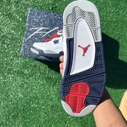 Lmk midnight navy jordan 4 size 9.5