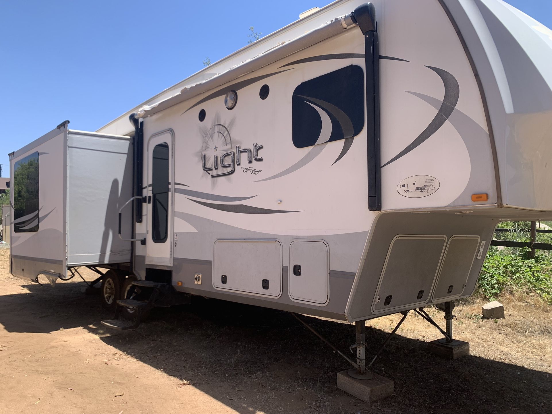 2014 Open Range Light 5th Wheel