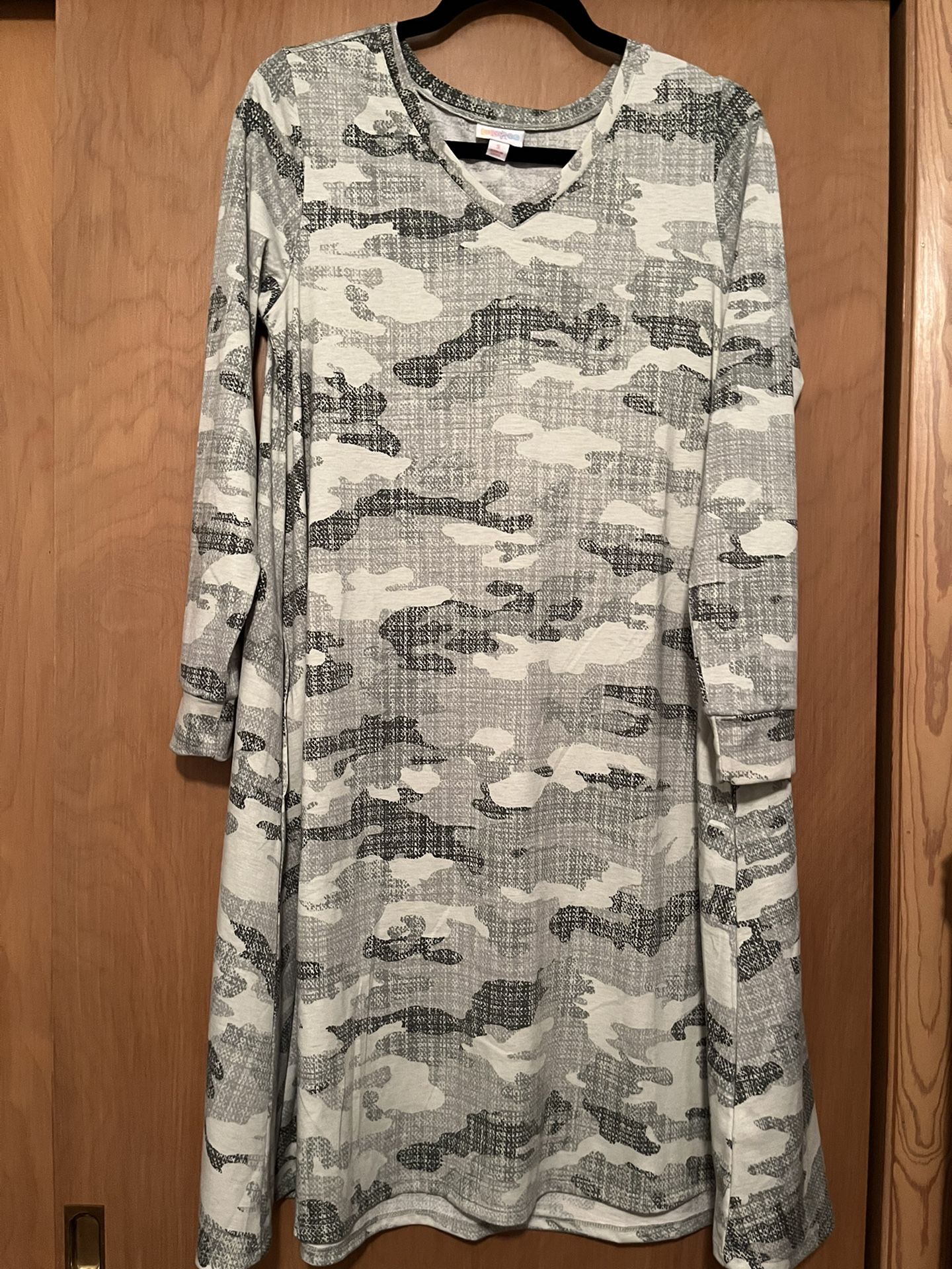Lularoe Emily