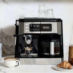 De’Longhi All-In-One Coffee & Espresso Machine (COM530M) – Like New ☕