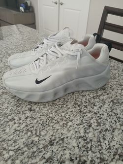 Mens nike shoes size 11
