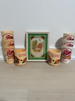 RARE Vintage Strawberry Shortcake Collector’s bundle