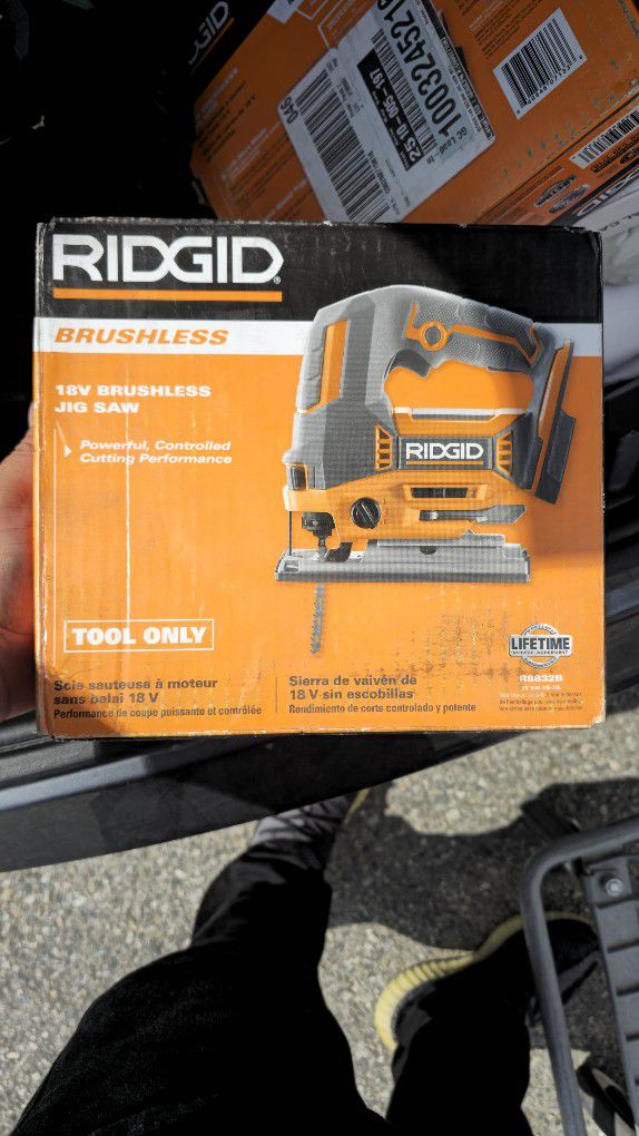 RIDGID introduces the 18-Volt OCTANE Lithium-lon Cordless Brushless Jig Saw (Tool Only).