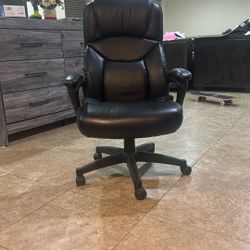 Executive Office Chair