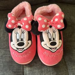 Minnie & Mickey mouse slippers
