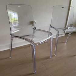 Transparent Acrylic / Plastic Stackable Dining Chair with Waterfall Edge Seat