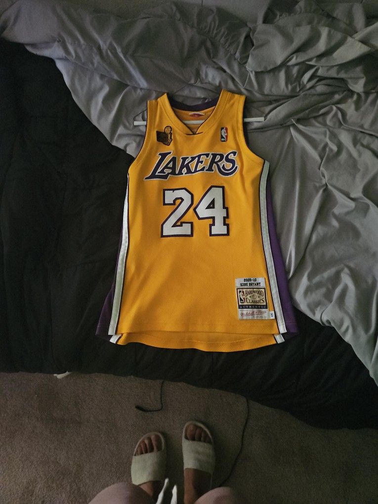 Mitchell And Ness Kobe Bryant Jersey