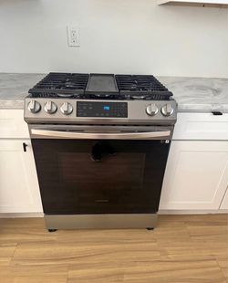 Gas stove