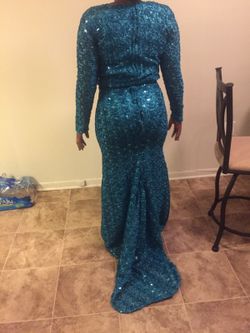 Blue dress 150$ or good offer