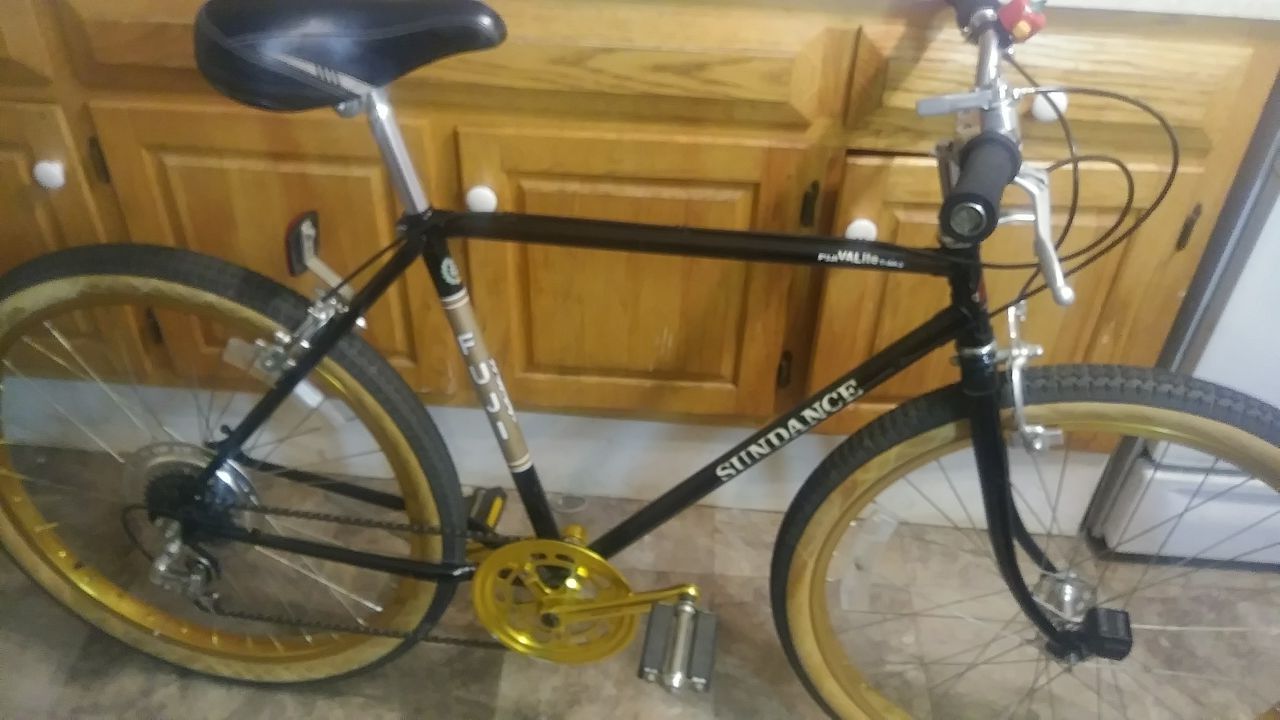 Fuji Sundance bike in good condition